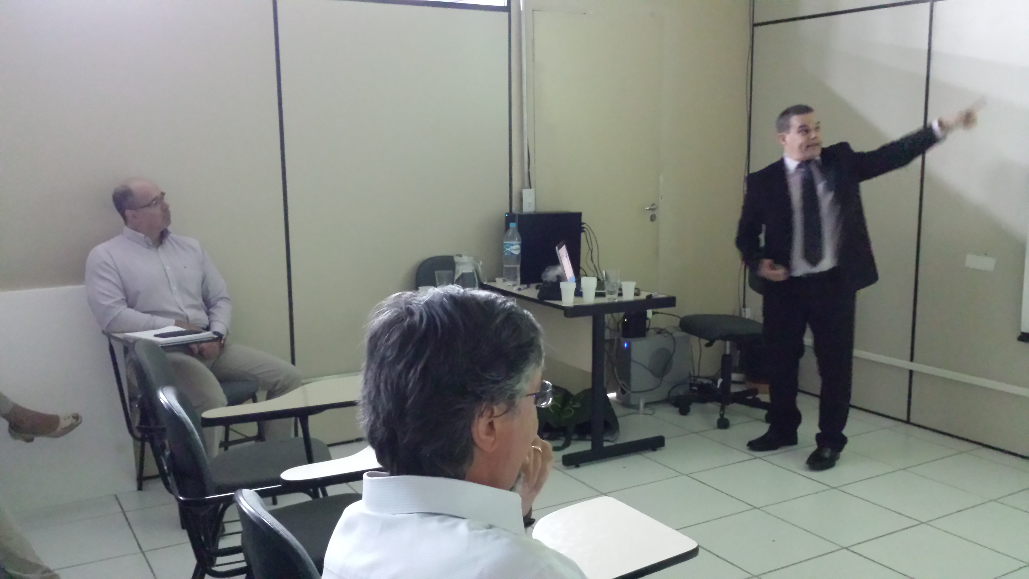 Palestras Adriano Ferrari